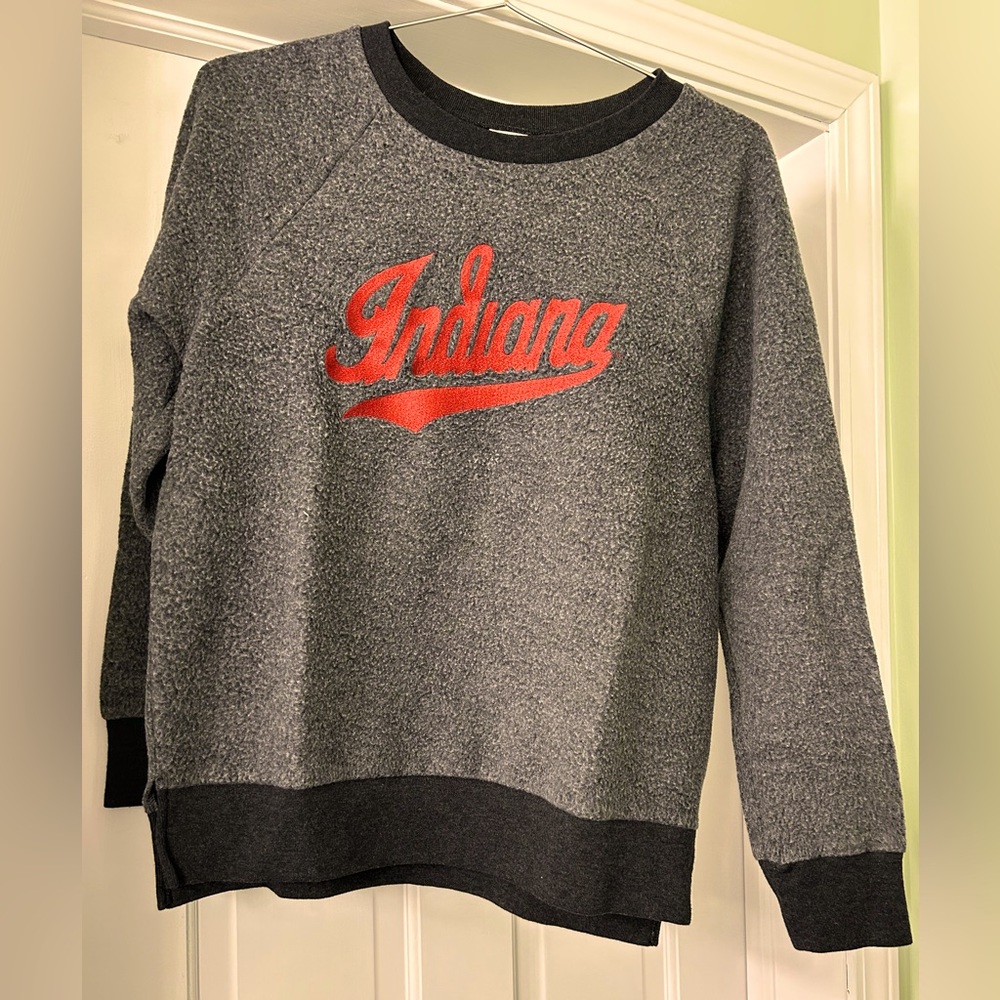 NWOT PINK by Victoria’s Secret Indiana Soft & Cozy Grey Sweater, Size S